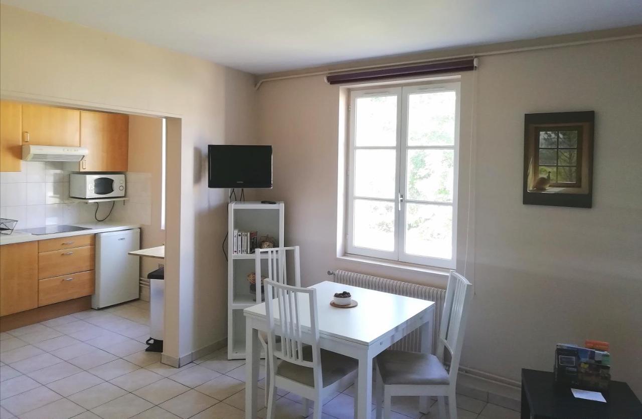 Le Maely, Au Calme, Centre De *