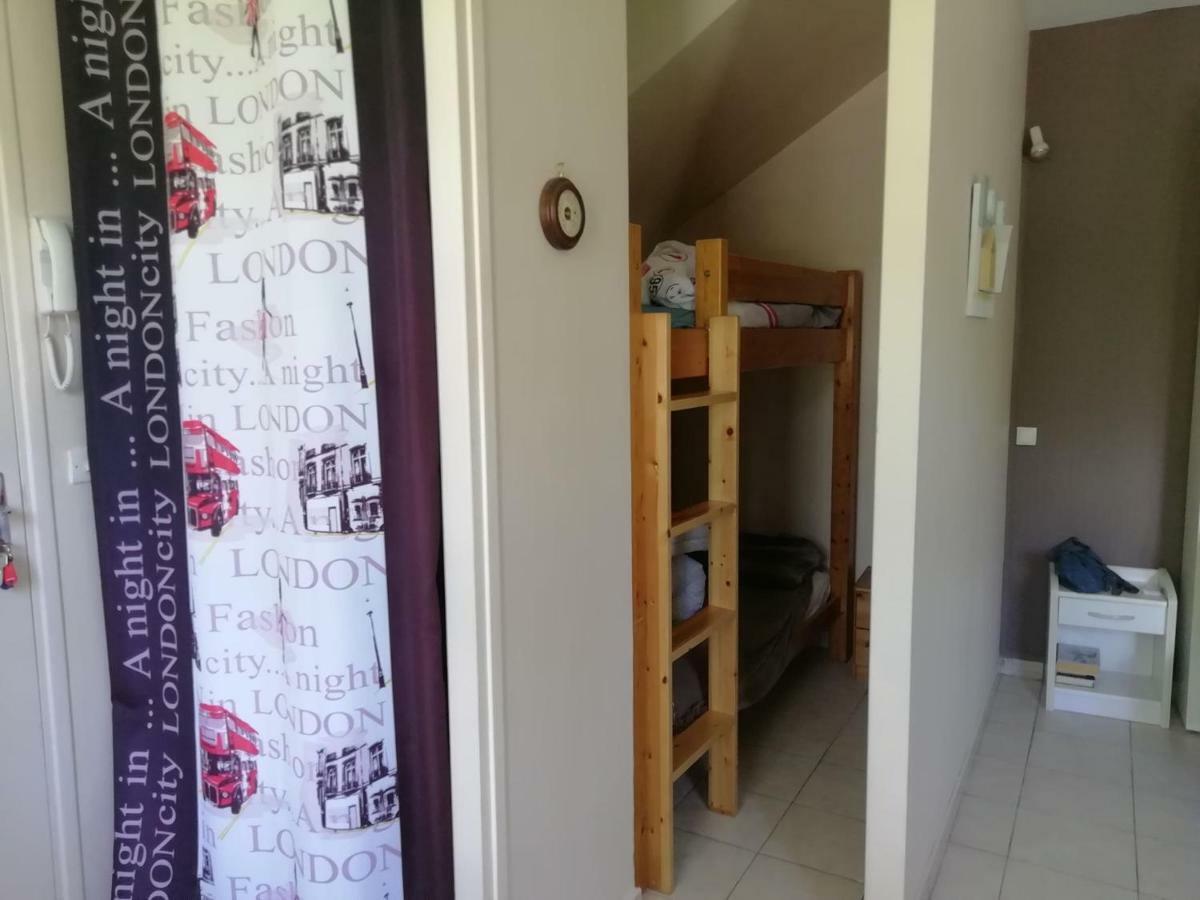 Le Maely, Au Calme, Centre De